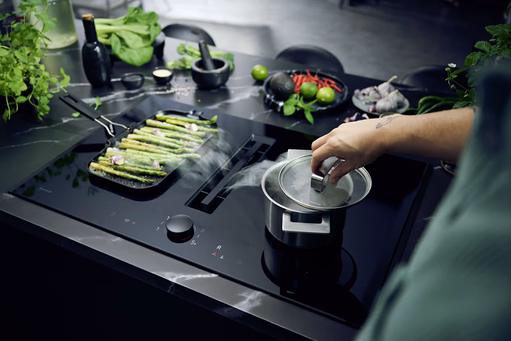 Neff Kochfeld mit Dunstabzug.jpg